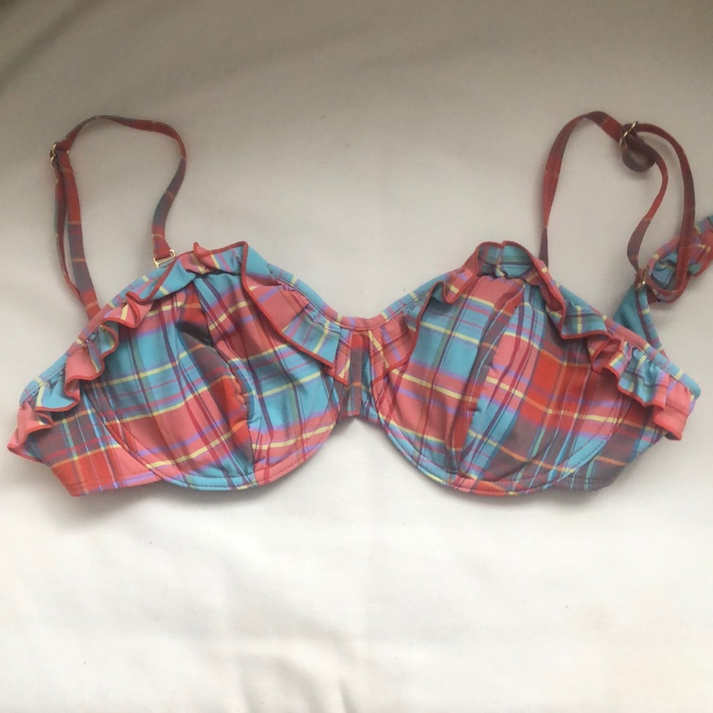 Bathing suit top with tags !